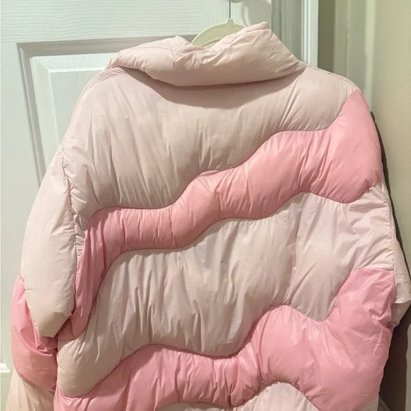 NATIVE YOUTH Two-Tone Pink Puffer Jacket - Picture 2 of 4